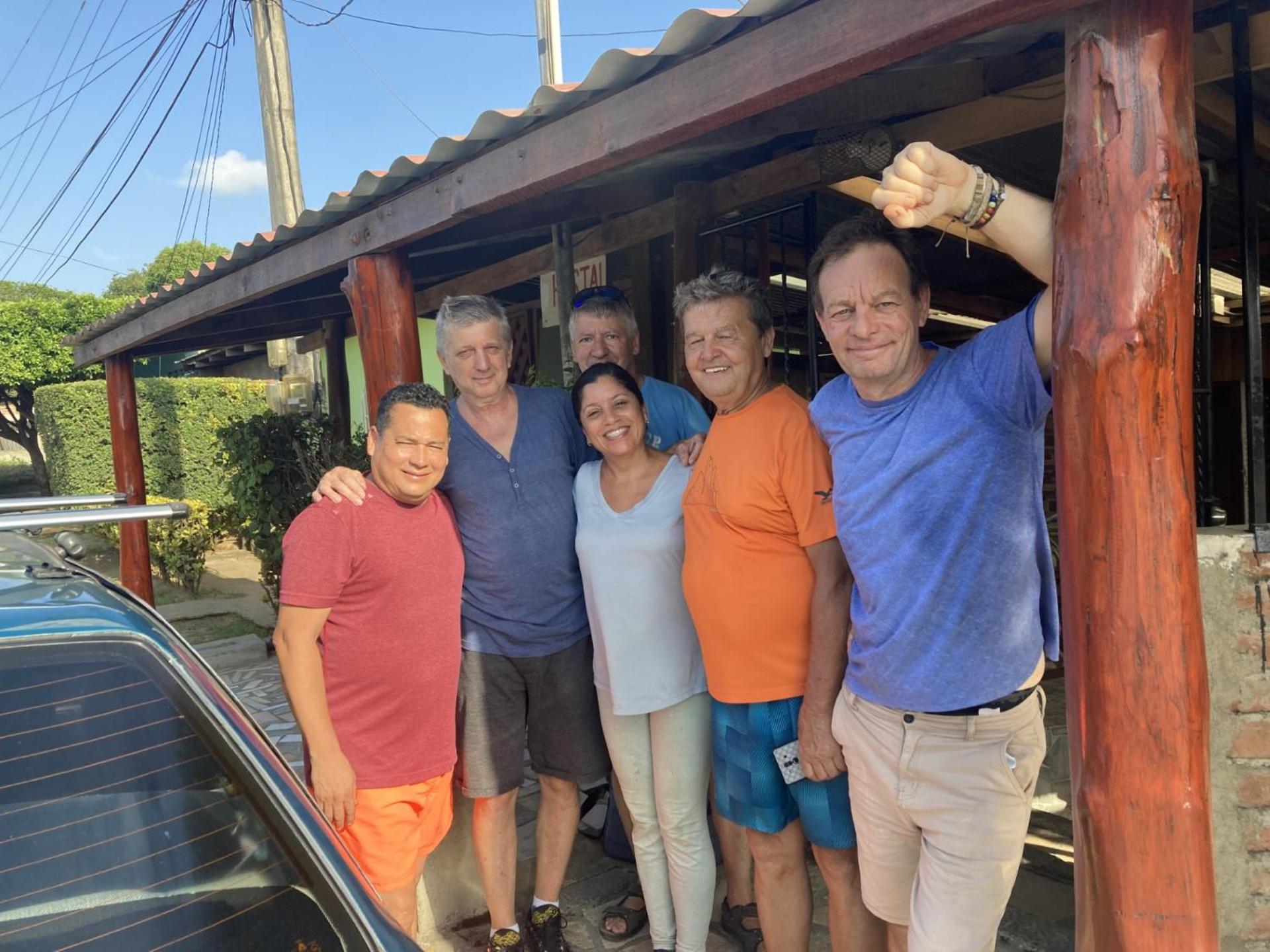 Murph'S Surf Shacks Rivas Bagian luar foto