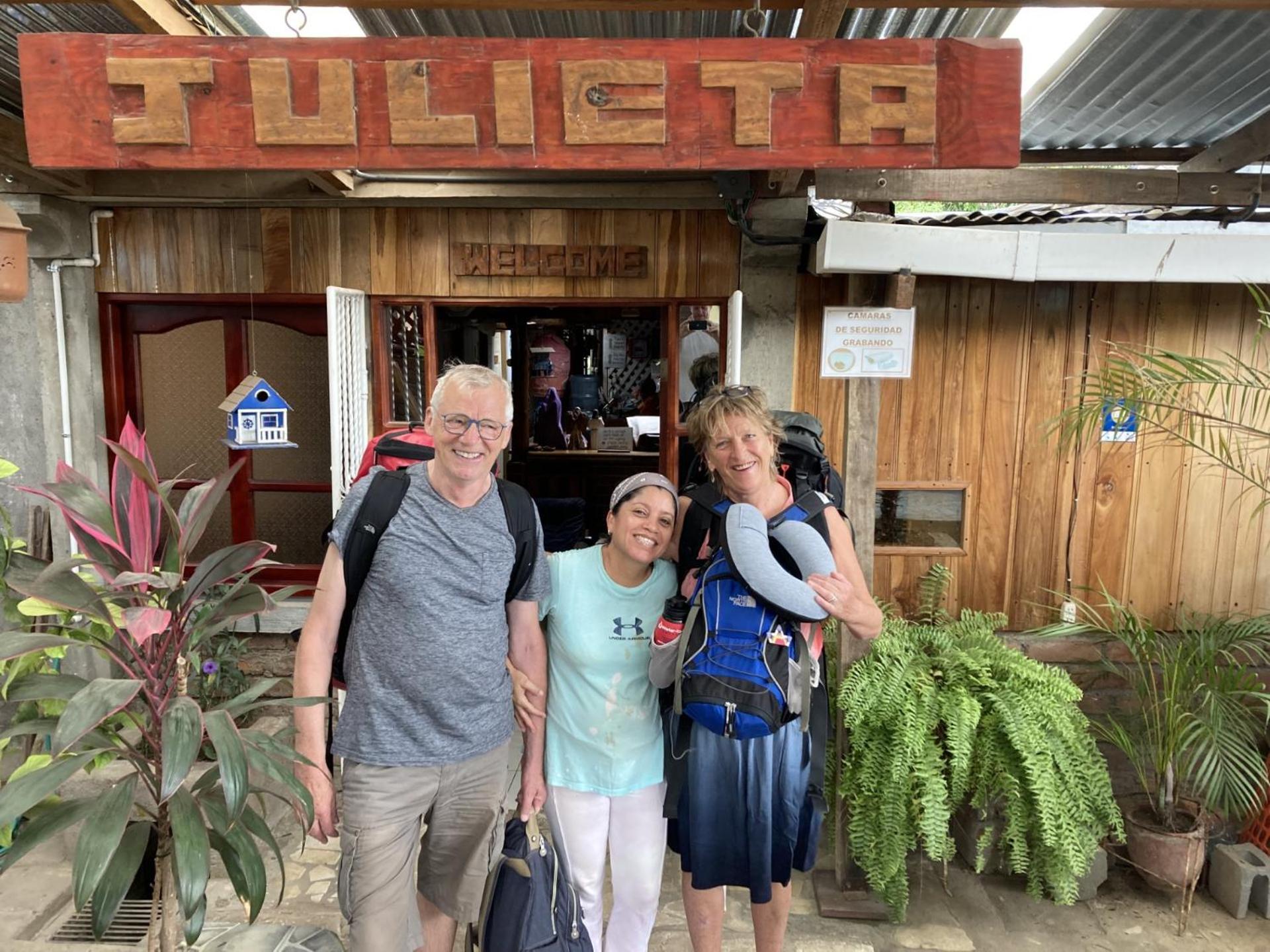 Murph'S Surf Shacks Rivas Bagian luar foto