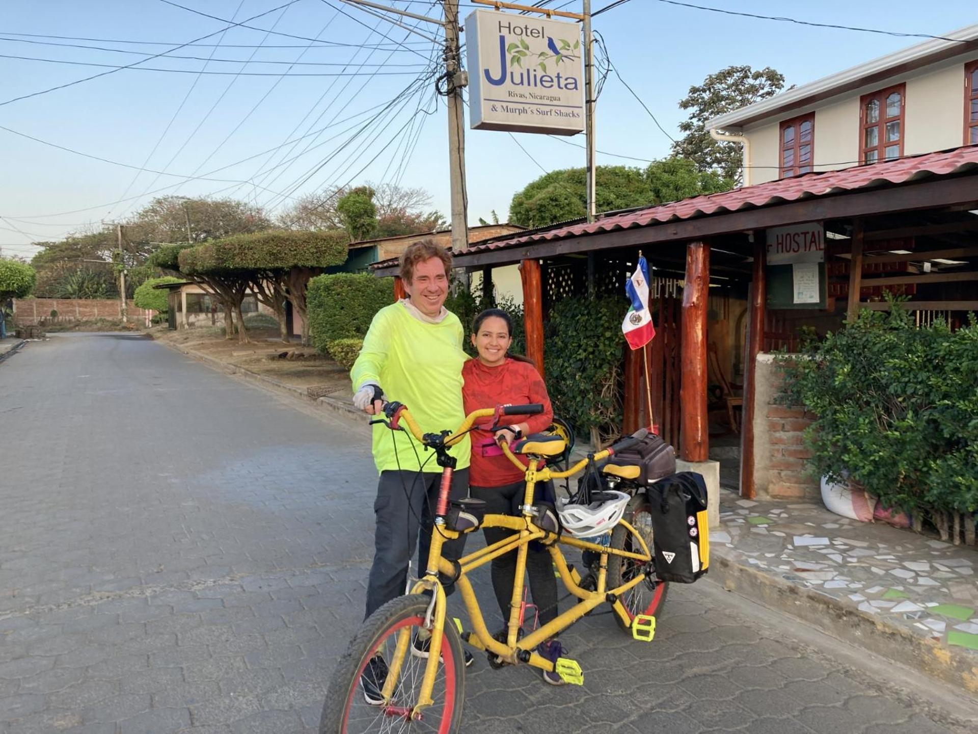 Murph'S Surf Shacks Rivas Bagian luar foto