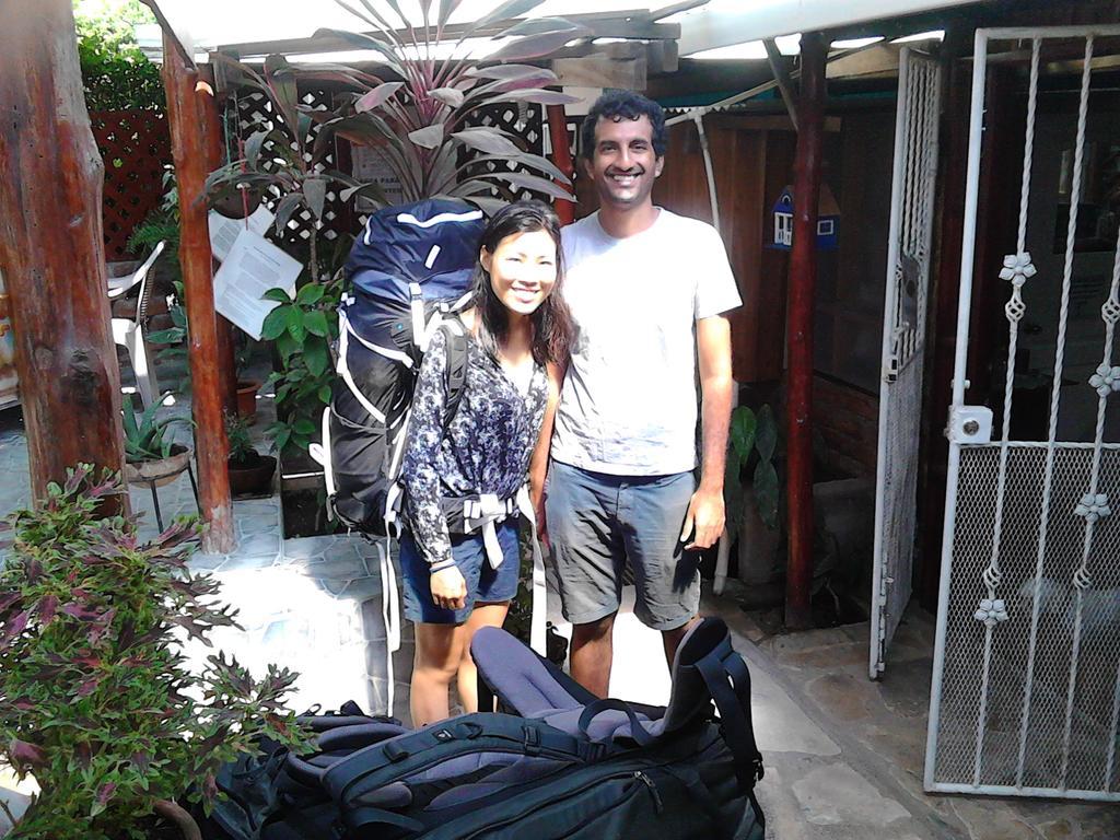 Murph'S Surf Shacks Rivas Bagian luar foto